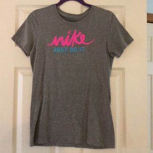 Nike T-shirt